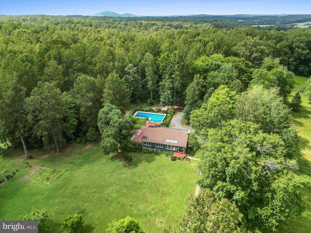 13293 Beechwood Lane, Rixeyville, VA 22737