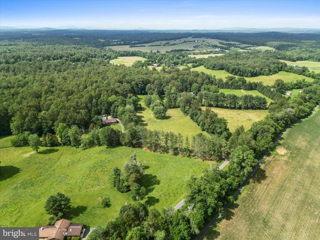 13293 Beechwood Lane, Rixeyville, VA 22737