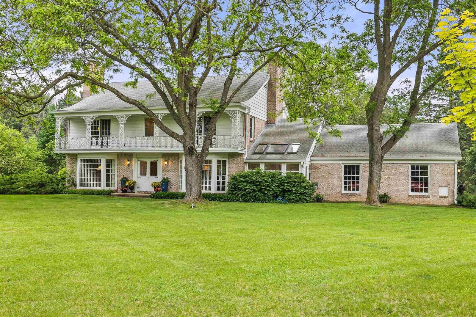 544 Maple Bluff Road, Stevens Point, WI 54482