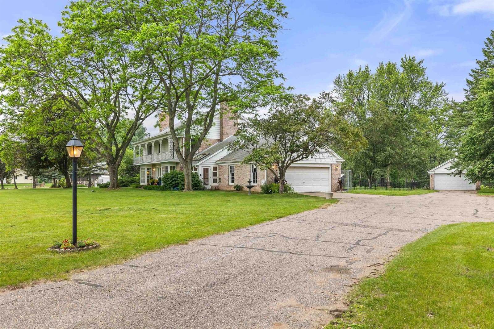 544 Maple Bluff Road, Stevens Point, WI 54482