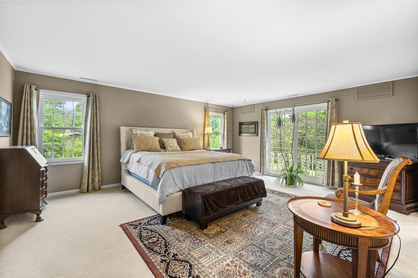 544 Maple Bluff Road, Stevens Point, WI 54482