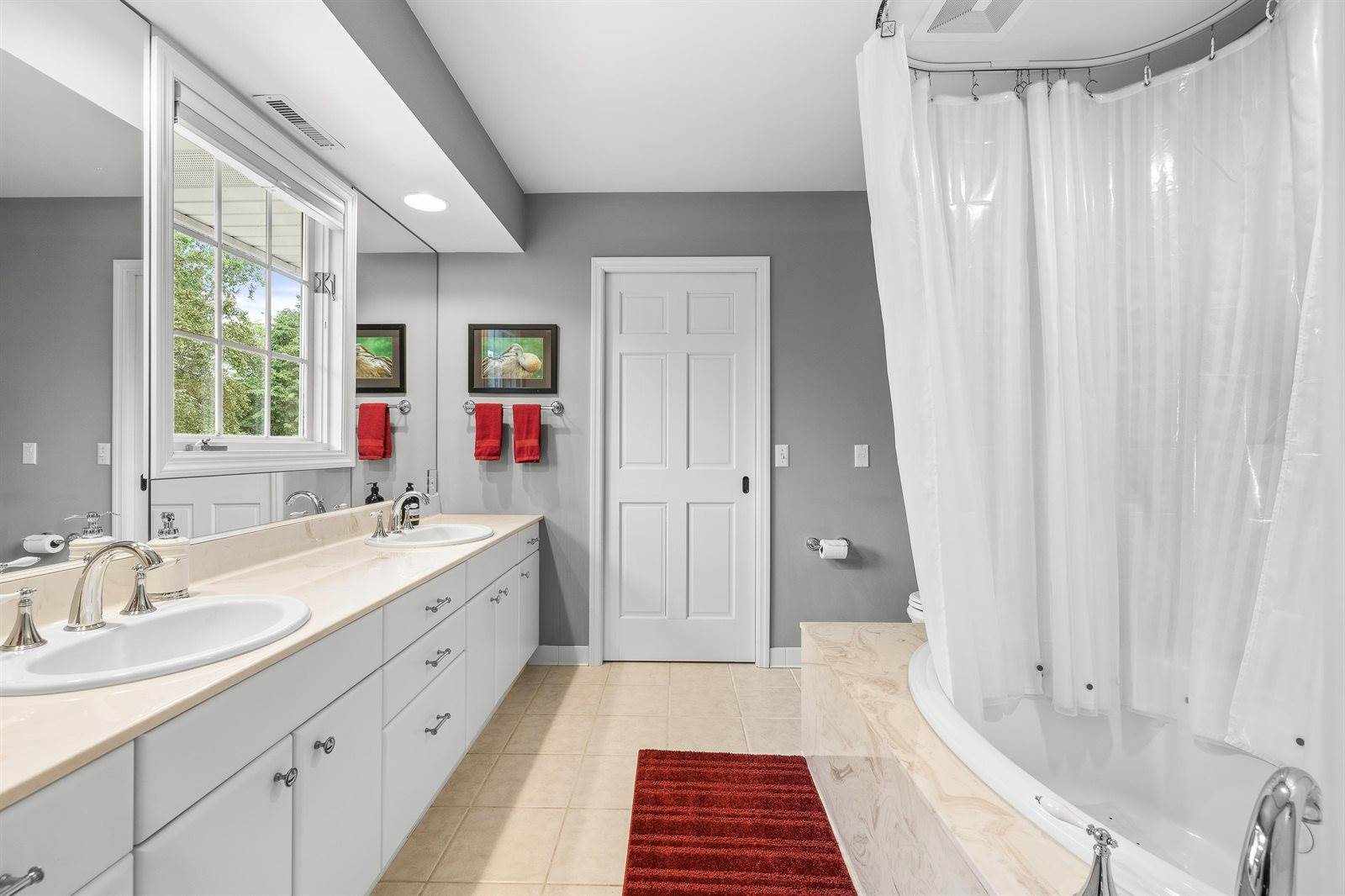 544 Maple Bluff Road, Stevens Point, WI 54482