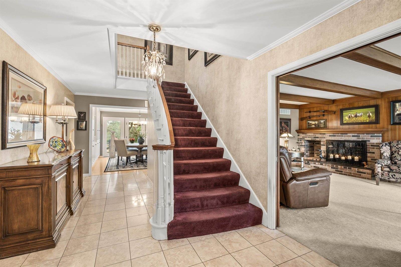 544 Maple Bluff Road, Stevens Point, WI 54482