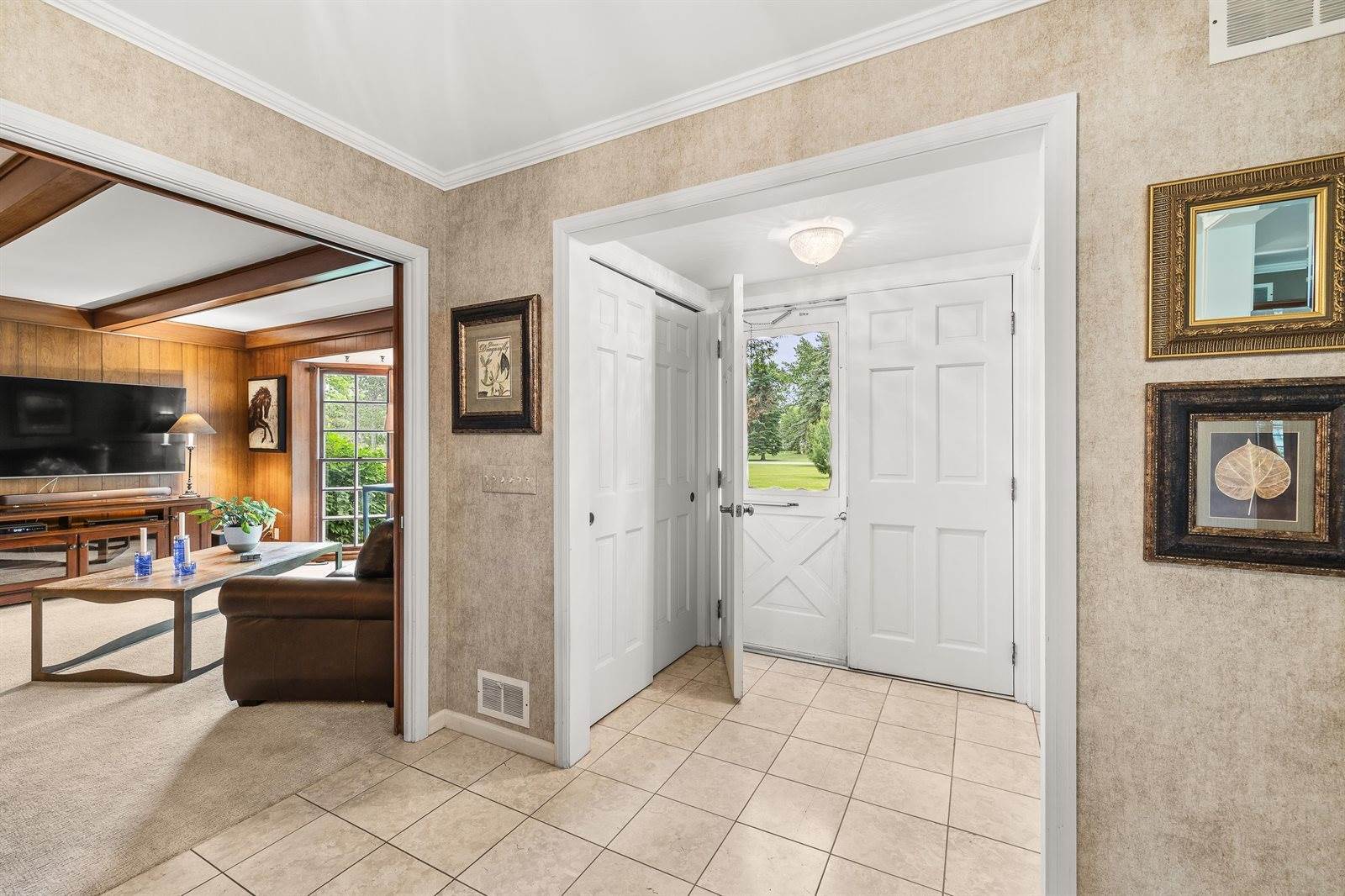 544 Maple Bluff Road, Stevens Point, WI 54482