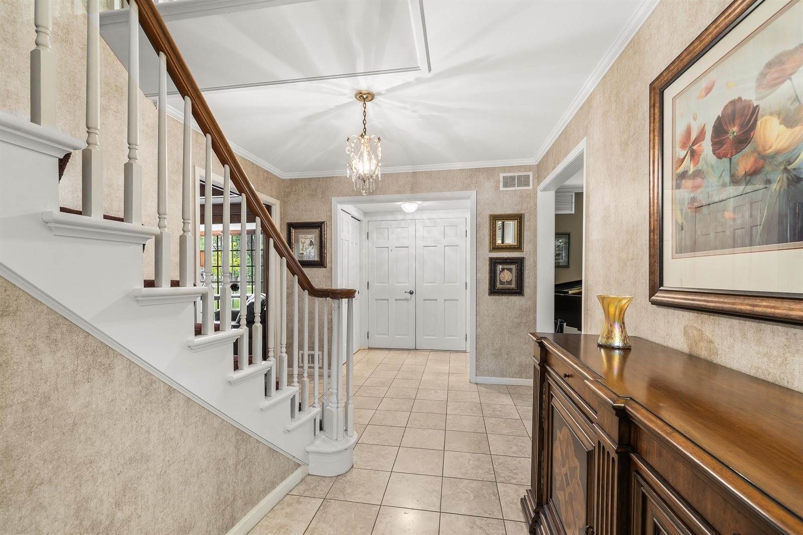 544 Maple Bluff Road, Stevens Point, WI 54482