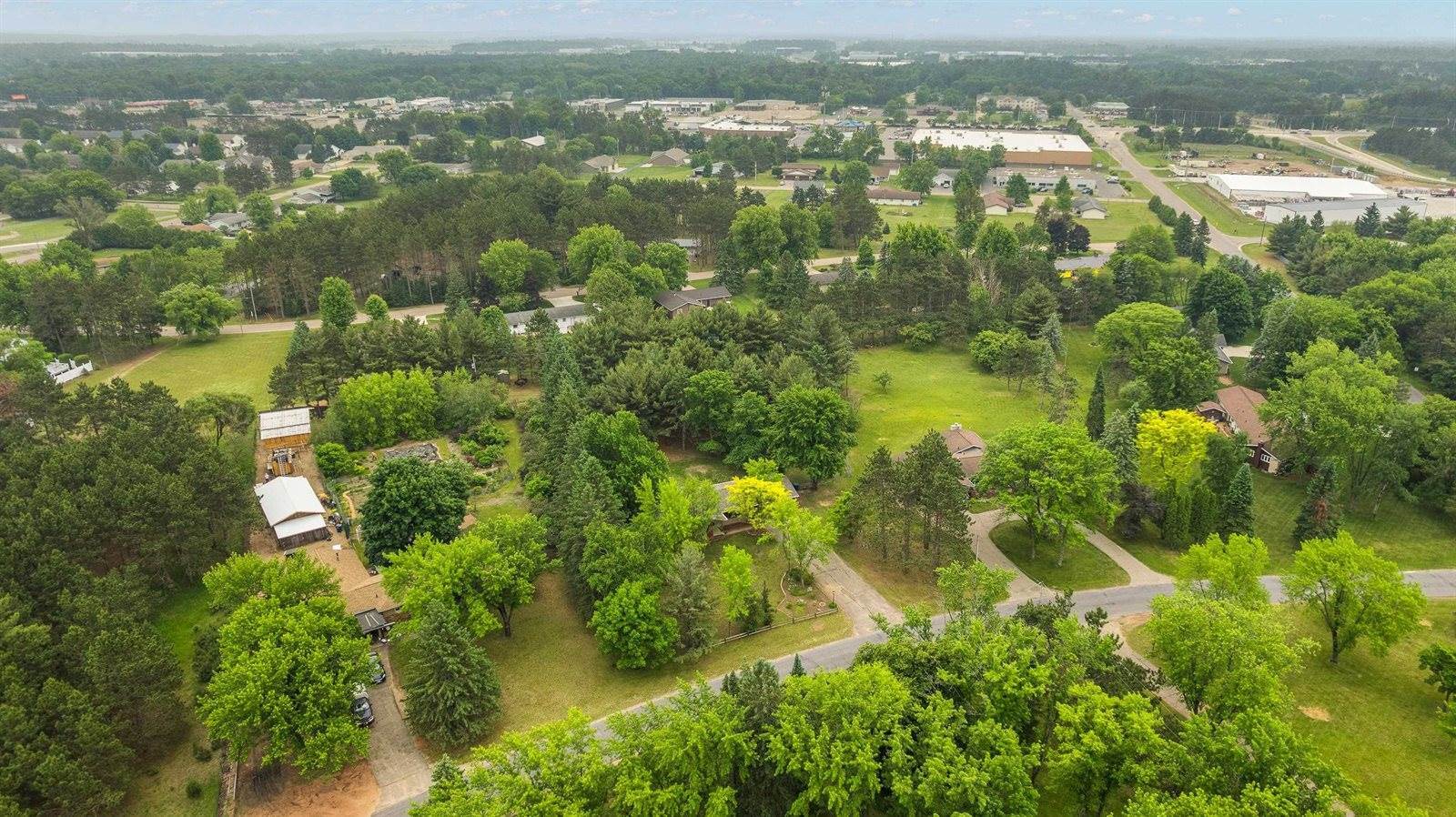 535 Maple Bluff Road, Stevens Point, WI 54482