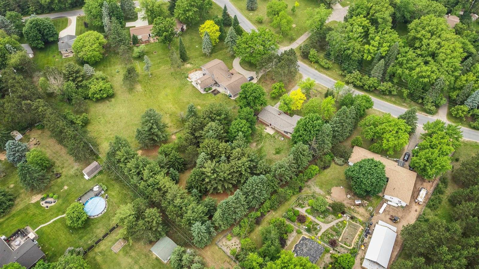 535 Maple Bluff Road, Stevens Point, WI 54482