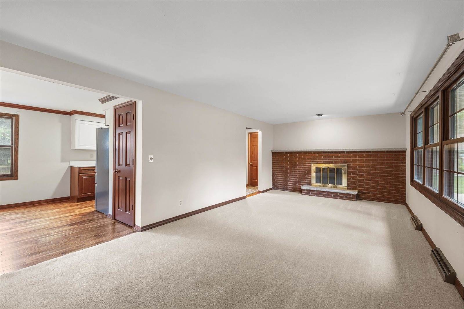 535 Maple Bluff Road, Stevens Point, WI 54482