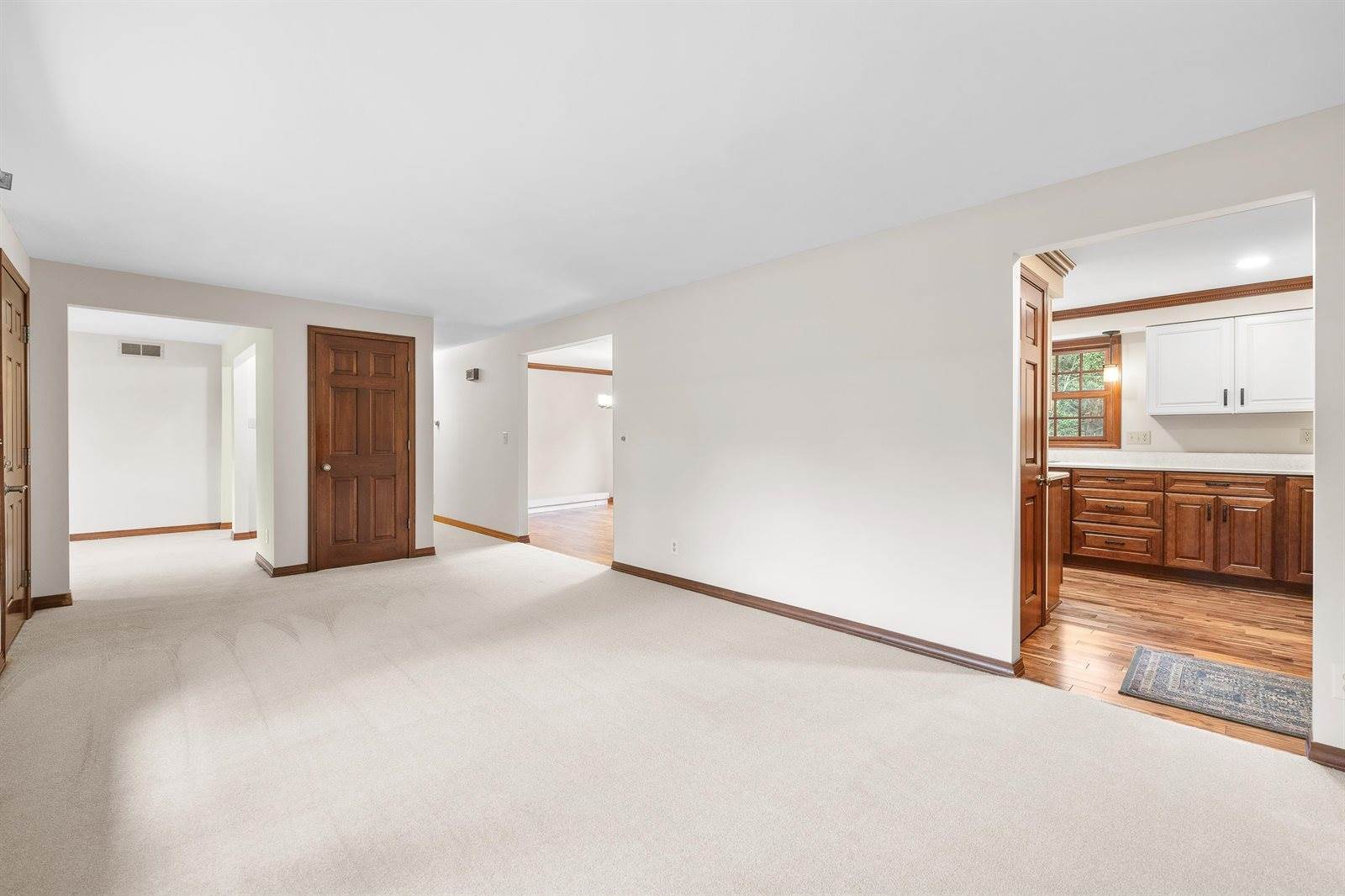 535 Maple Bluff Road, Stevens Point, WI 54482