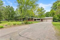 535 Maple Bluff Road, Stevens Point, WI 54482
