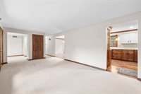 535 Maple Bluff Road, Stevens Point, WI 54482