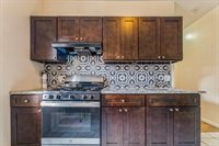 31 75TH St, North Bergen, NJ 07047