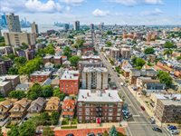 31 75TH St, North Bergen, NJ 07047