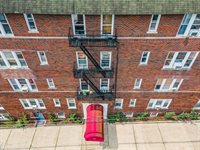 31 75TH St, North Bergen, NJ 07047