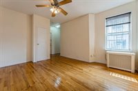 31 75TH St, North Bergen, NJ 07047