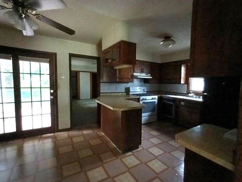 1311 Pauline St, Augusta, KS 67010