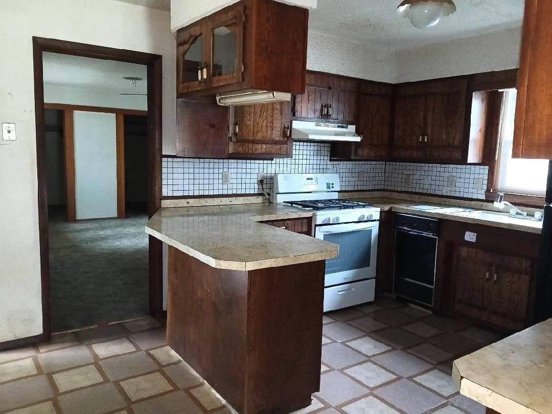 1311 Pauline St, Augusta, KS 67010