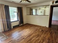 1311 Pauline St, Augusta, KS 67010