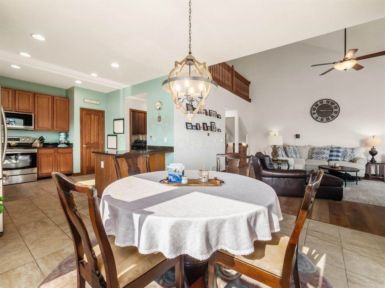 6270 Acacia Drive, Hilliard, OH 43026