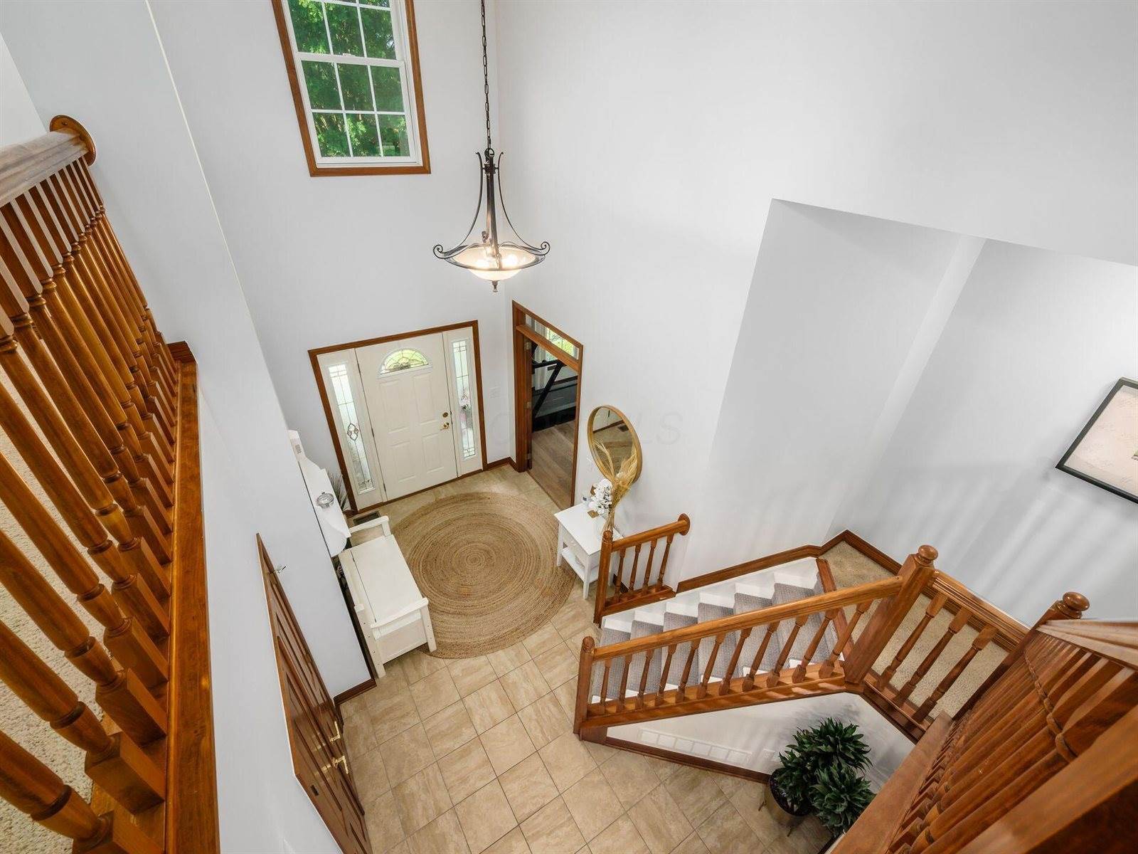 6270 Acacia Drive, Hilliard, OH 43026