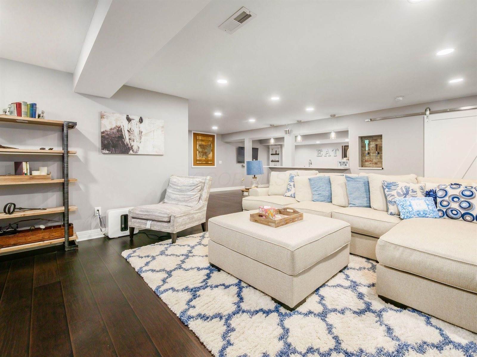 6270 Acacia Drive, Hilliard, OH 43026