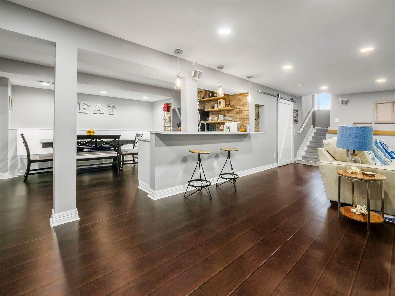 6270 Acacia Drive, Hilliard, OH 43026