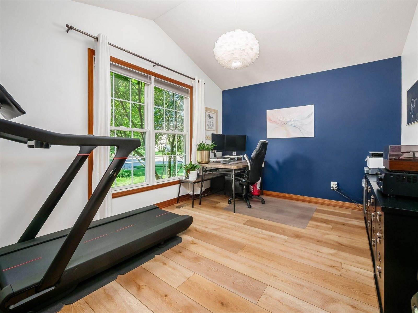 6270 Acacia Drive, Hilliard, OH 43026