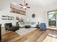 6270 Acacia Drive, Hilliard, OH 43026