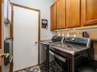 6270 Acacia Drive, Hilliard, OH 43026