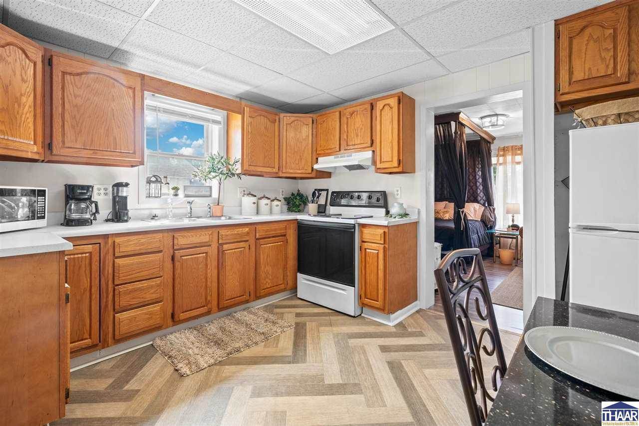 1250 Collett Ave, Terre Haute, IN 47804