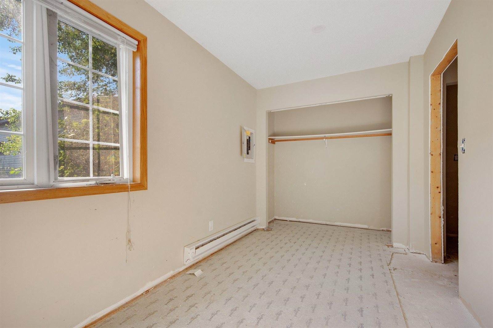 627 9th Avenue NW, New Brighton, MN 55112