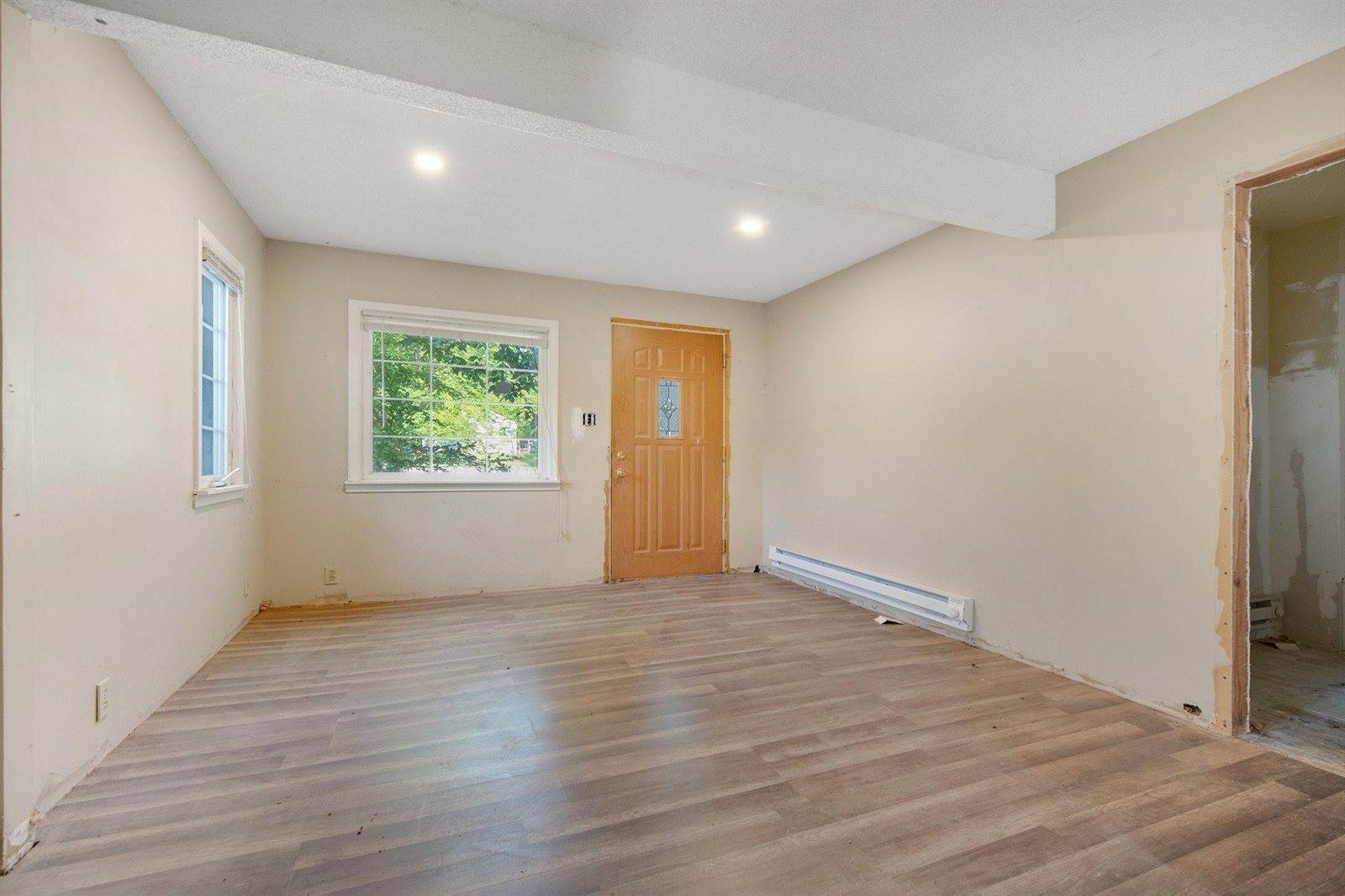 627 9th Avenue NW, New Brighton, MN 55112