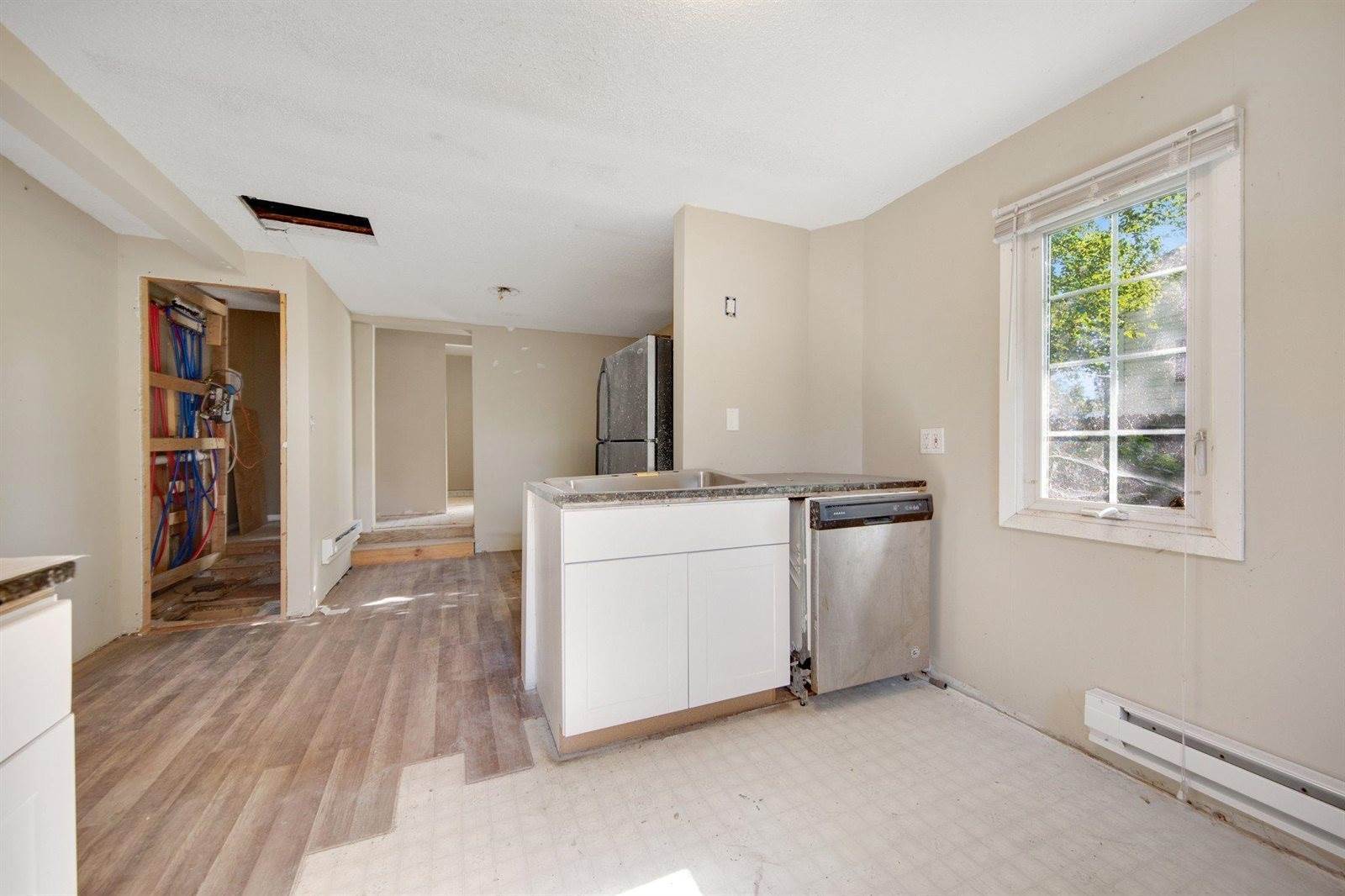 627 9th Avenue NW, New Brighton, MN 55112