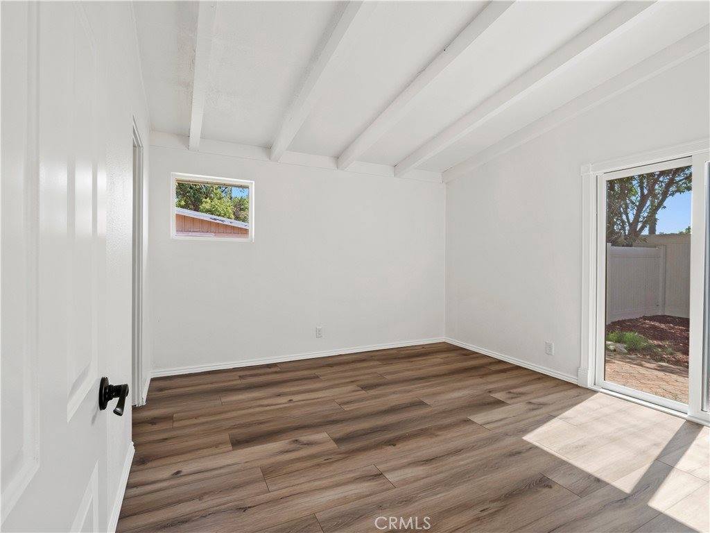 27545 Santa Clarita Road, Saugus, CA 91350