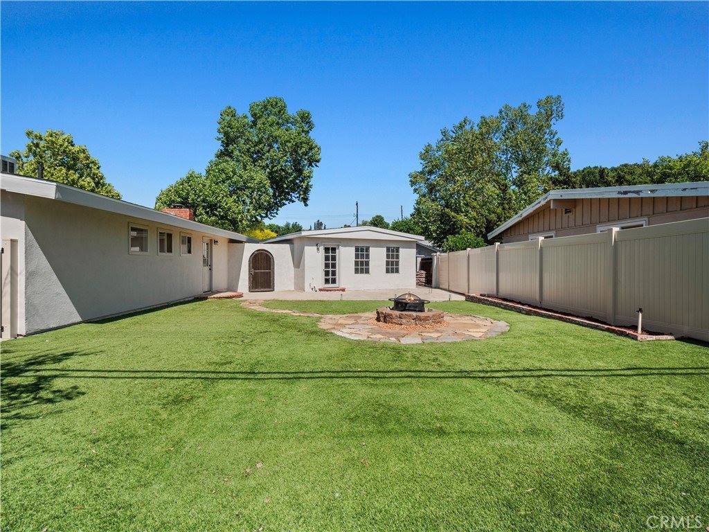 27545 Santa Clarita Road, Saugus, CA 91350