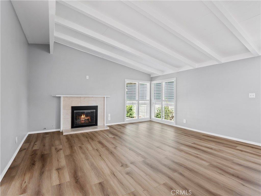 27545 Santa Clarita Road, Saugus, CA 91350