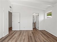 27545 Santa Clarita Road, Saugus, CA 91350