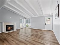 27545 Santa Clarita Road, Saugus, CA 91350