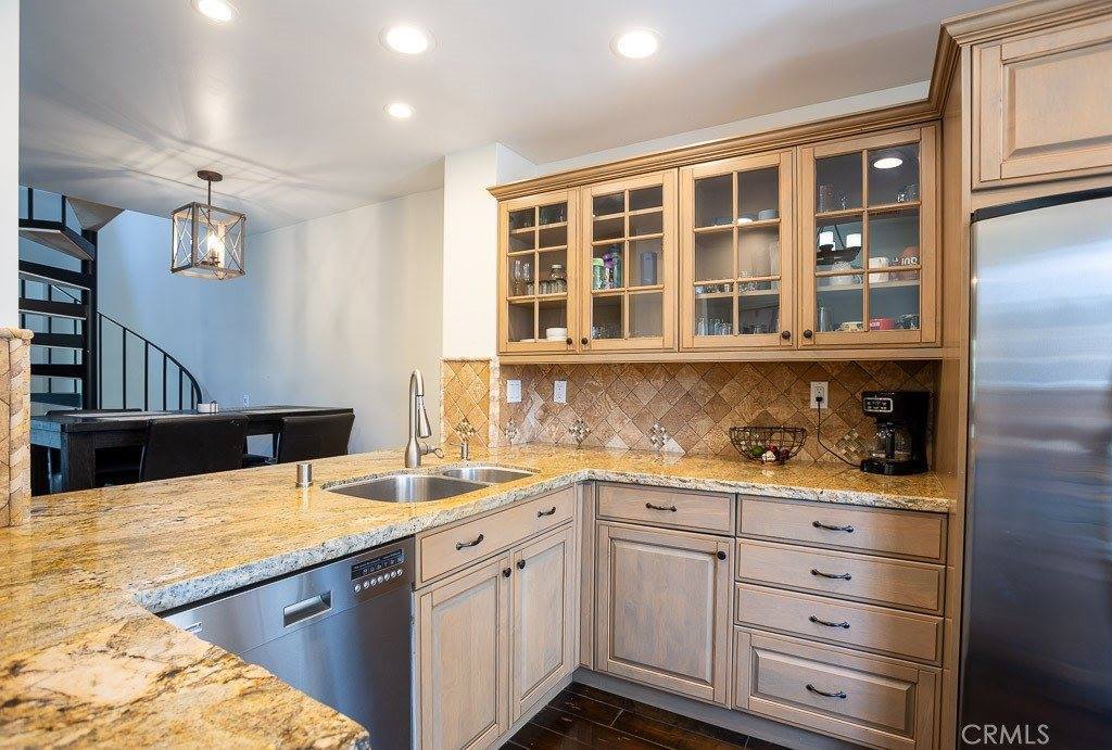 23930 Arroyo Park Drive, Valencia, CA 91355