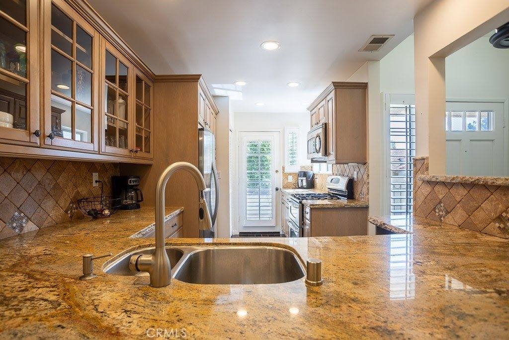 23930 Arroyo Park Drive, Valencia, CA 91355