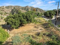 1 Taylor St, Val Verde, CA 91384