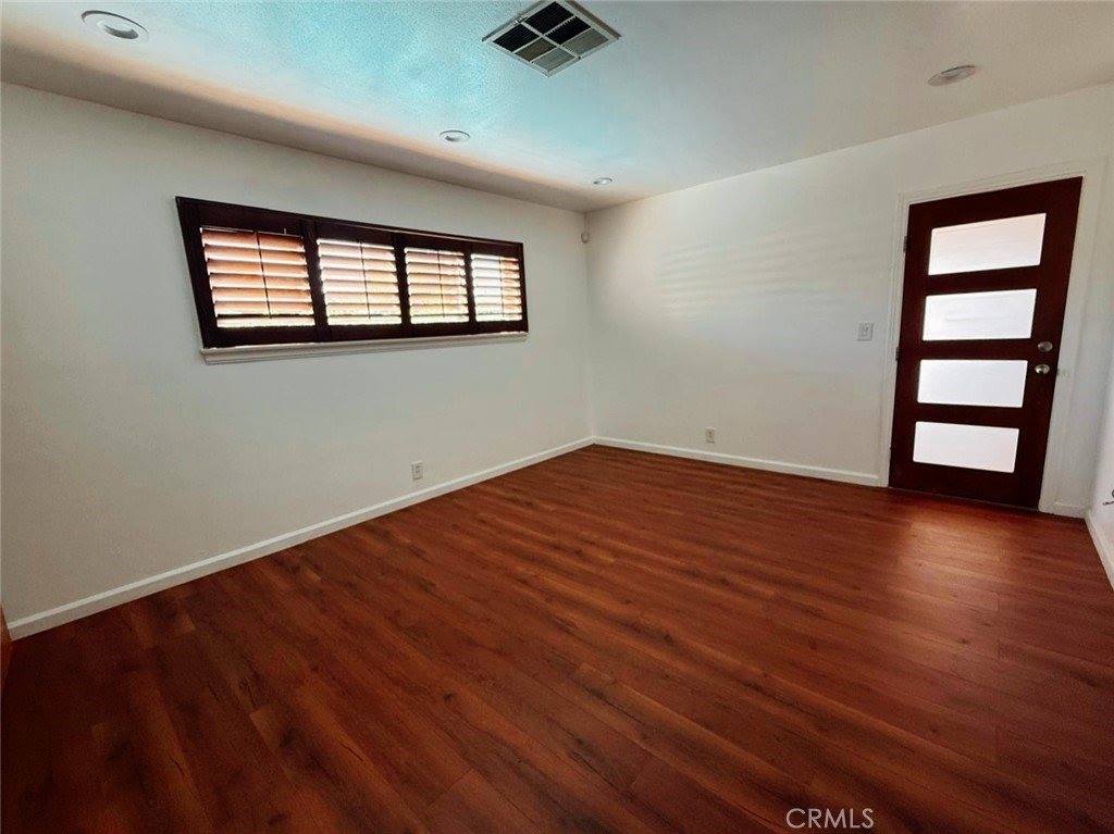 7029 Bellaire Avenue, North Hollywood, CA 91605