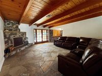 7029 Bellaire Avenue, North Hollywood, CA 91605