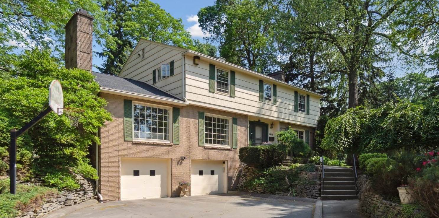 1831 Hampden Road, Flint, MI 48503