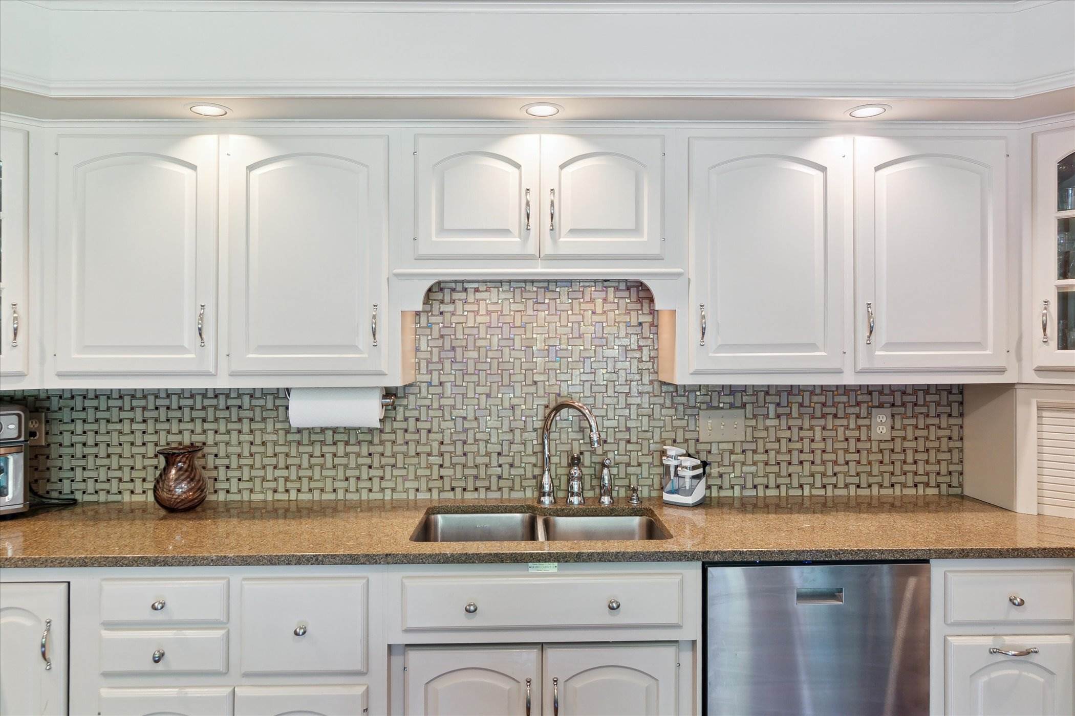 1831 Hampden Road, Flint, MI 48503