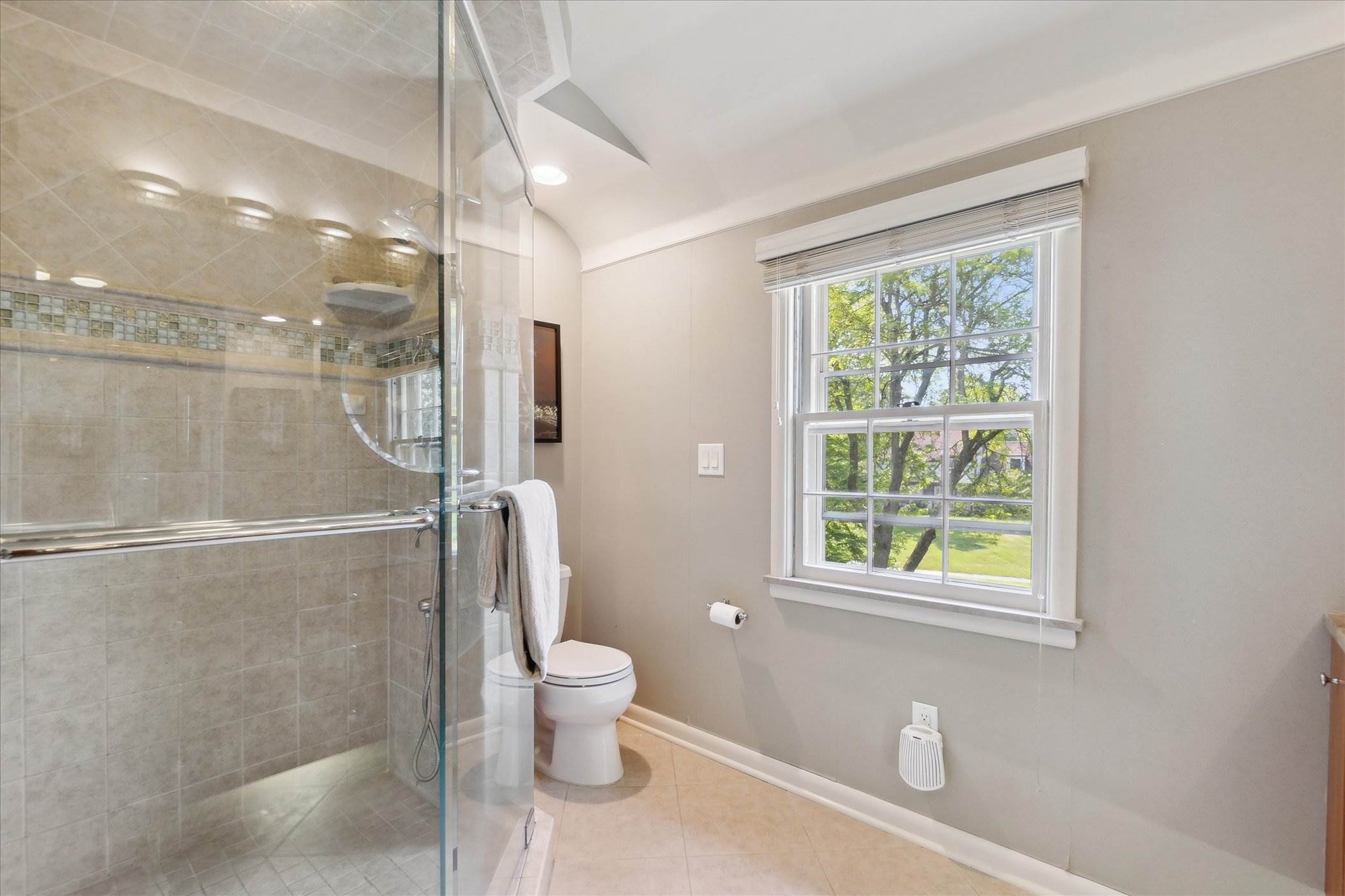 1831 Hampden Road, Flint, MI 48503