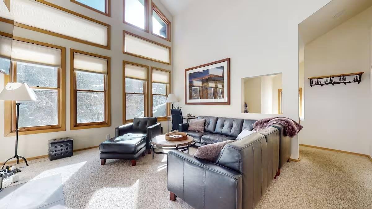 880 Par Court, Mammoth Lakes, CA 93546