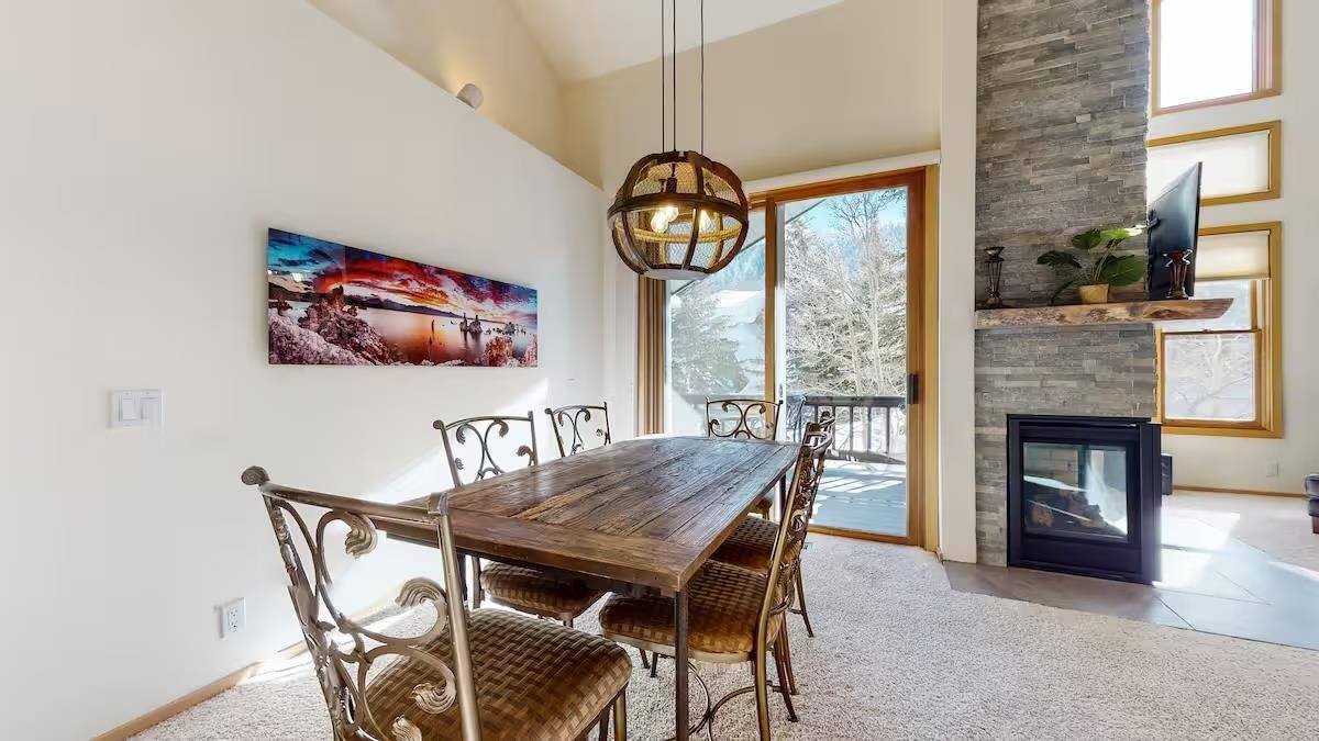 880 Par Court, Mammoth Lakes, CA 93546
