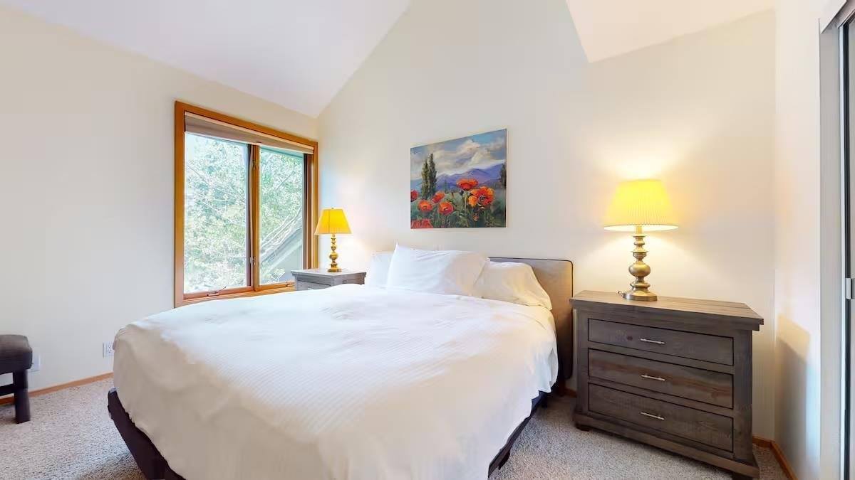 880 Par Court, Mammoth Lakes, CA 93546