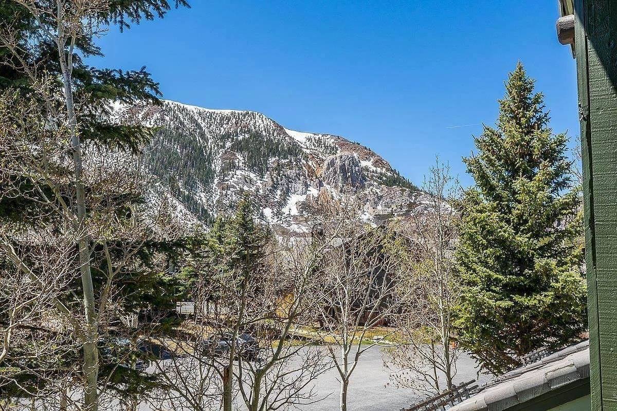 880 Par Court, Mammoth Lakes, CA 93546